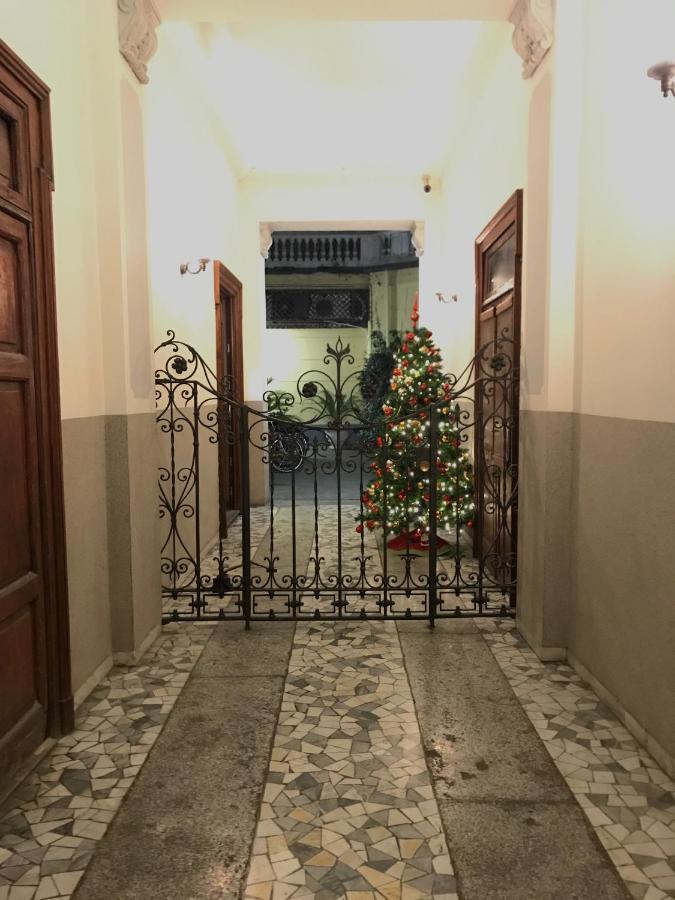 Studio 18 Milán